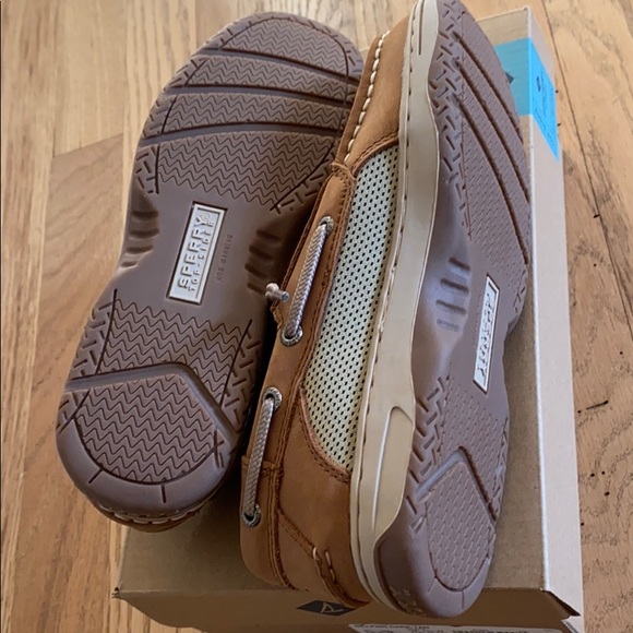 Sperry New in Box Boys size 2W Billfish Shoes - Picture 6 of 6